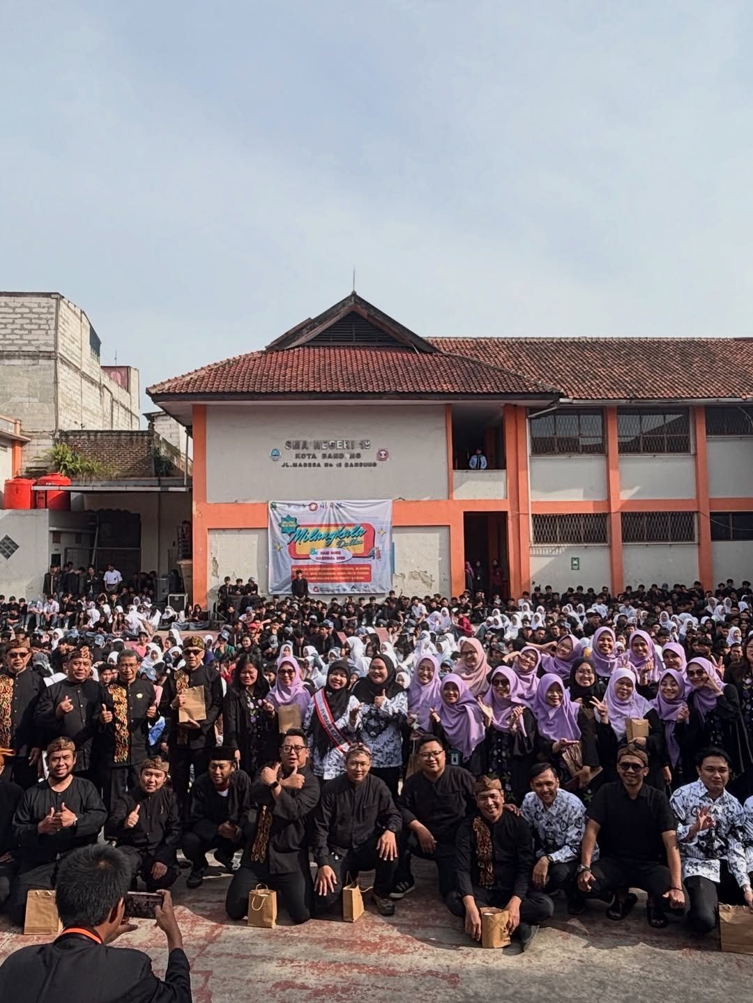 Selamat Hari Guru Nasional 2025 untuk seluruh pendidik terbaik di SMAN 18 Bandung.